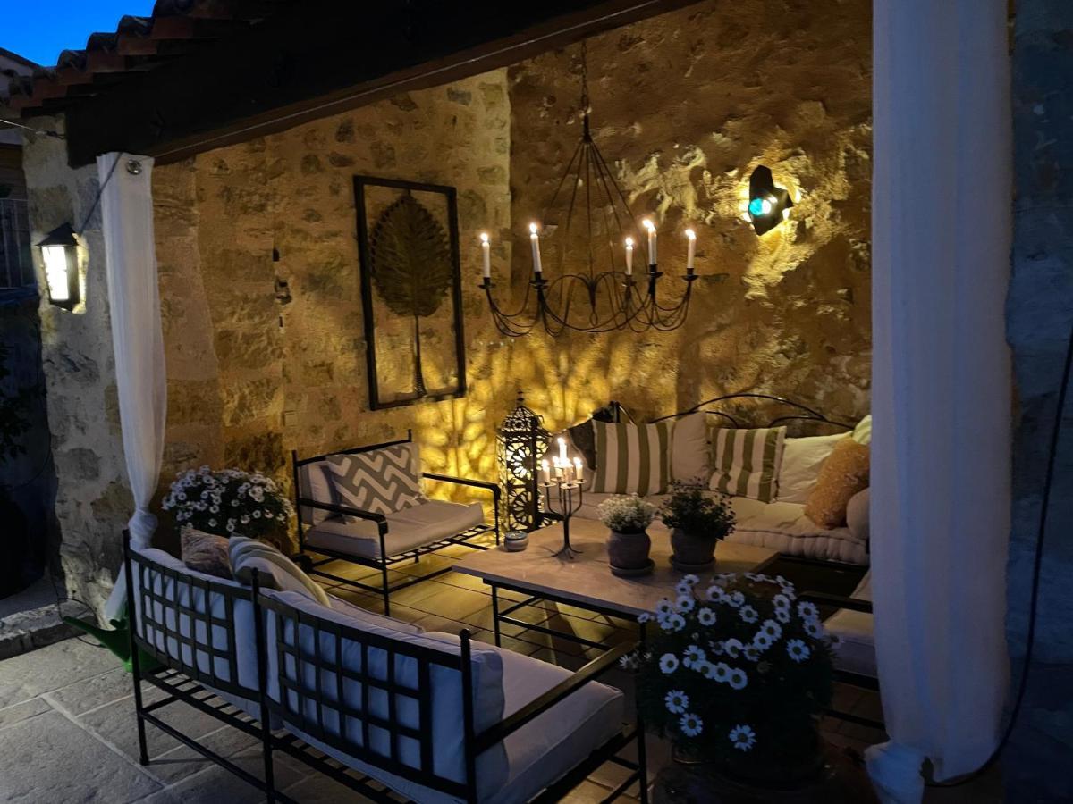 La Maison De Platane B&B Fayence Esterno foto